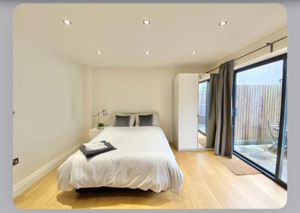 Luxury 4-Bed Apartment With Balcony & Garden, Near Emirates Stadium, 15 Mins To Central Londres Exterior foto